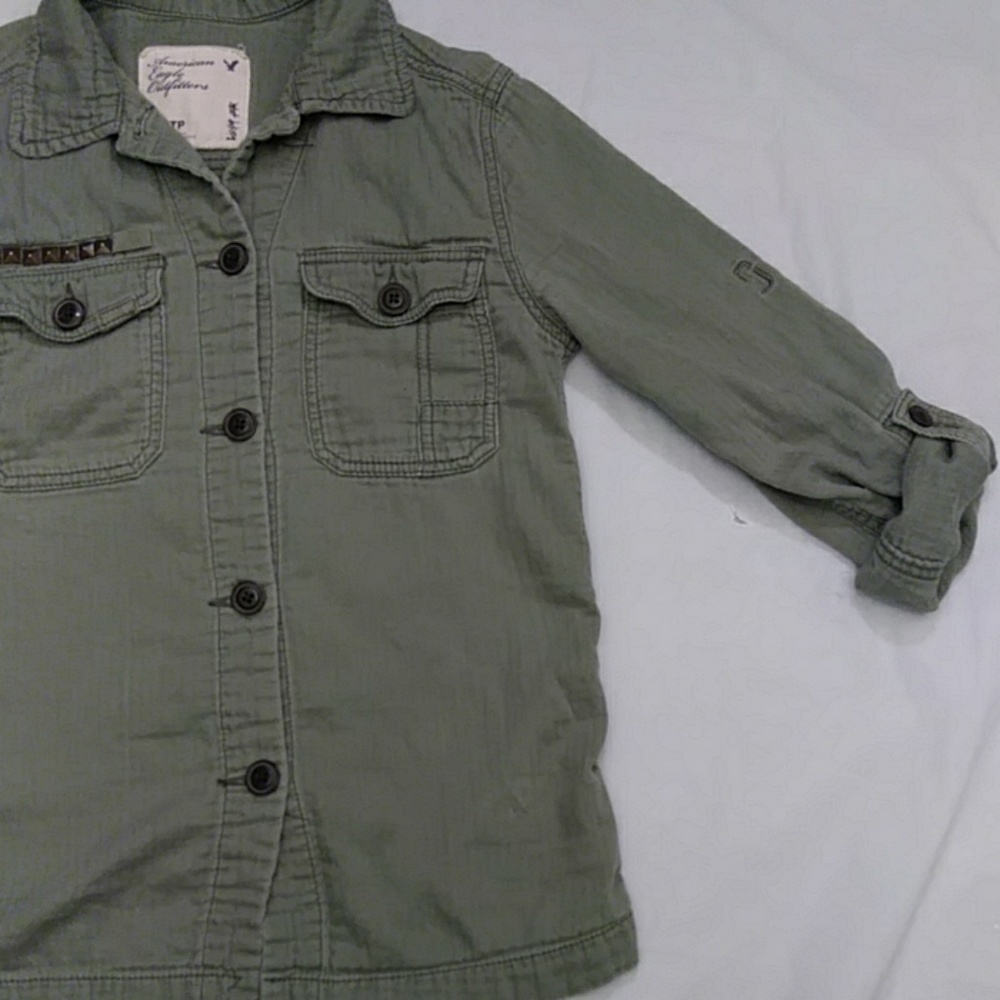 American Eagle Outfitters Ladies Size XS Green top